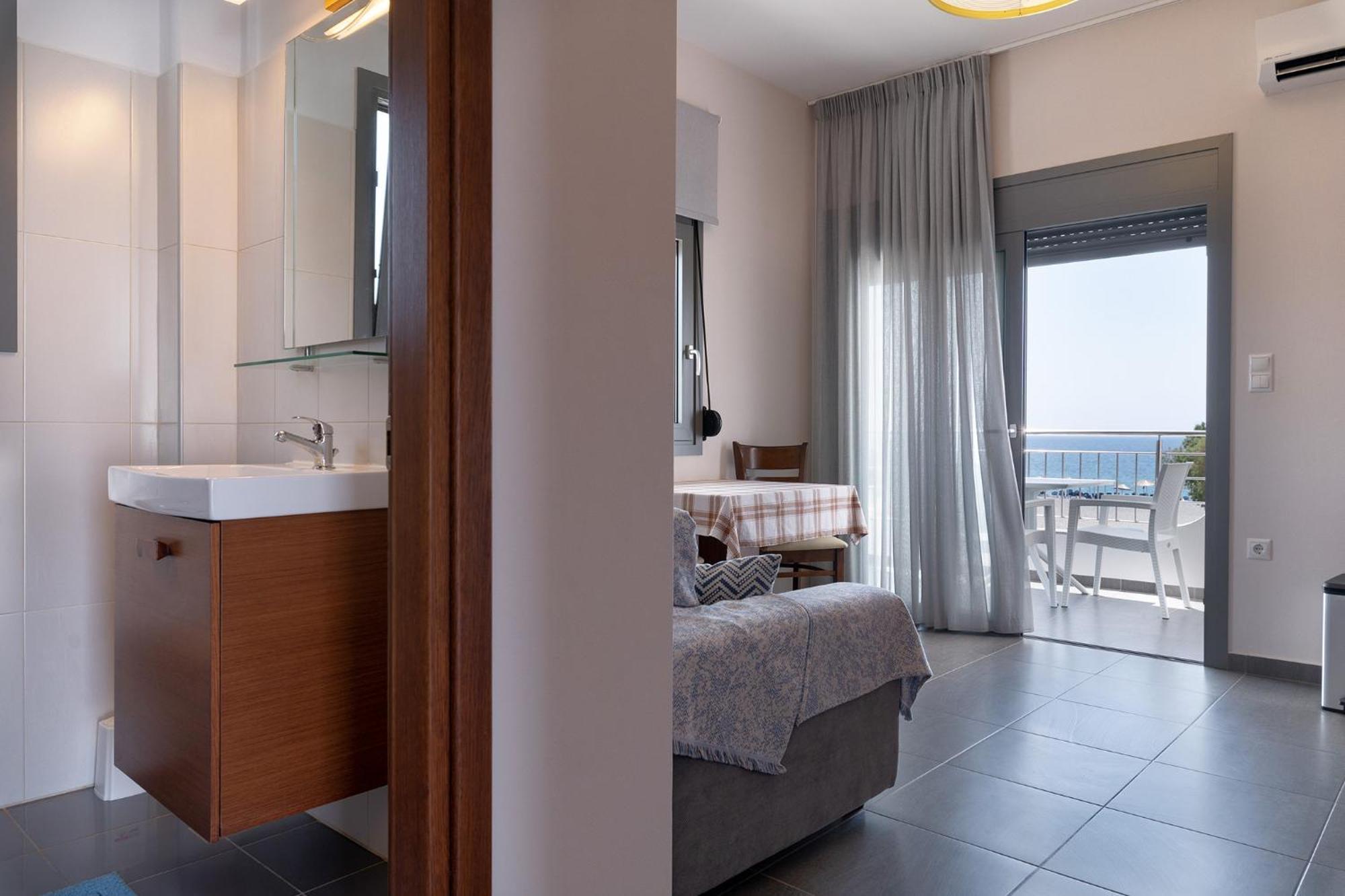 Long Beach Resort Ierápetra Екстериор снимка