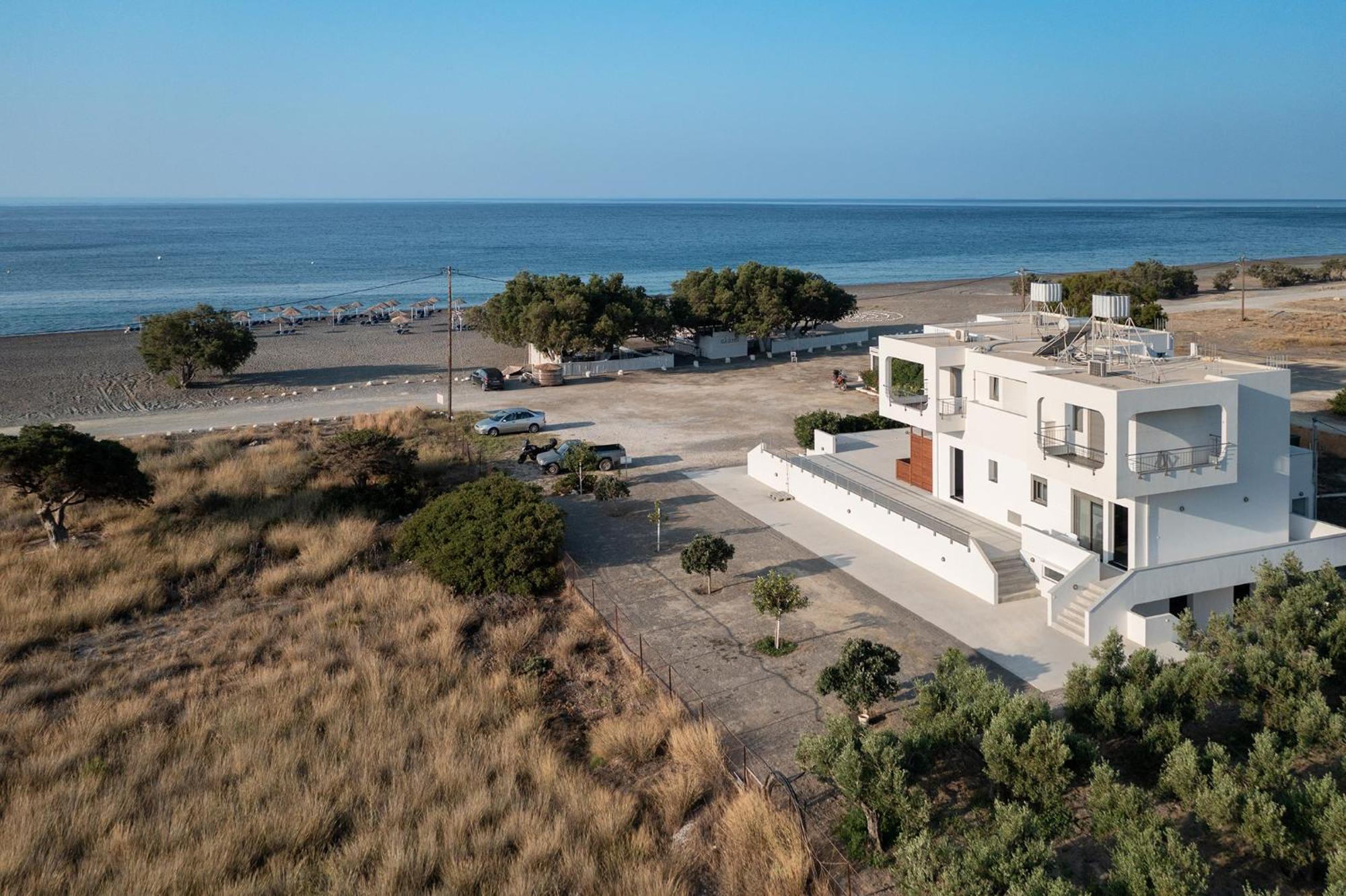 Long Beach Resort Ierápetra Екстериор снимка